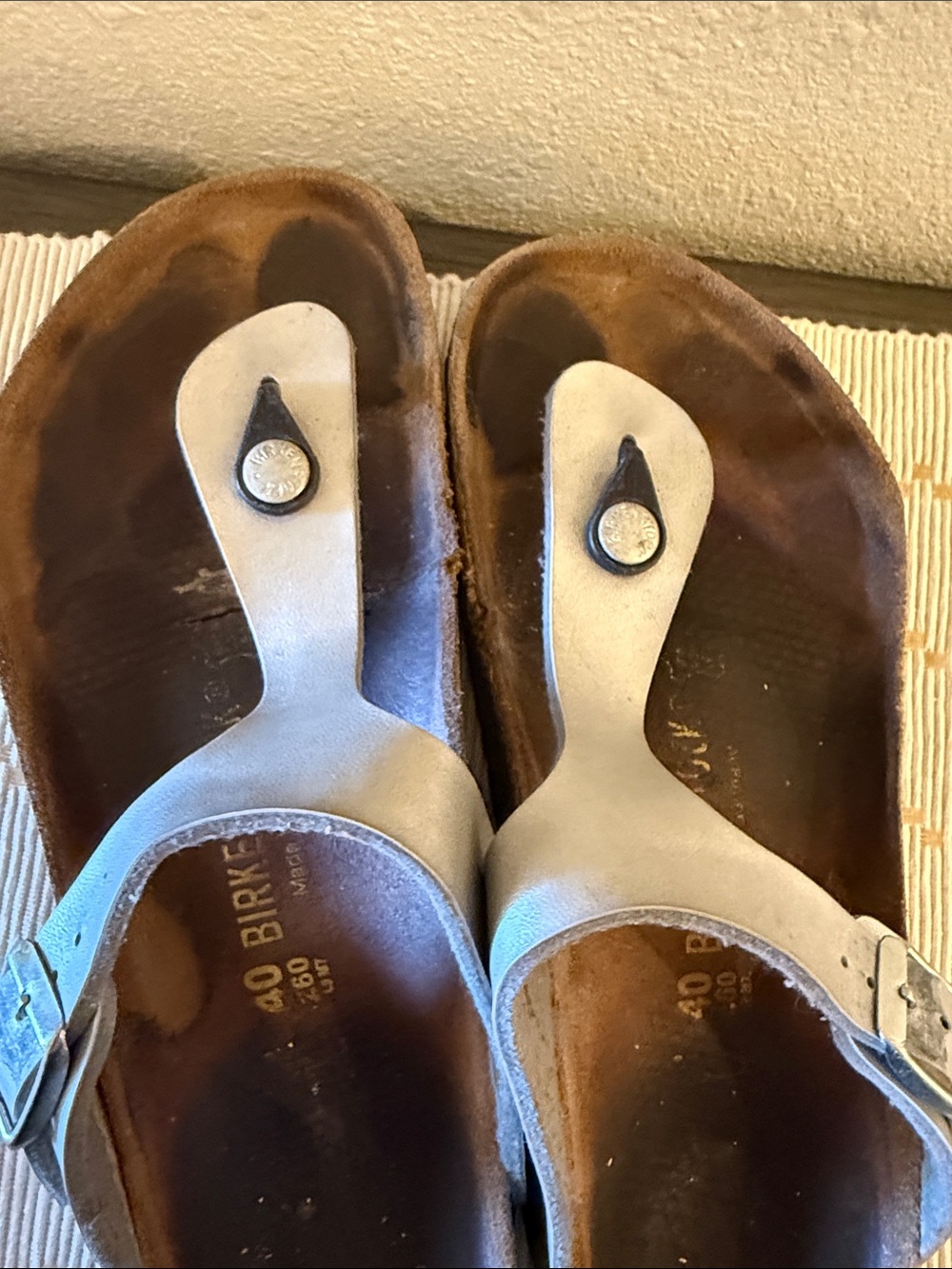 Birkenstock Gizeh Metallic Silver Thong Sandals Womens 9 EU 40 Comfort Shoes - Picture 6 of 16